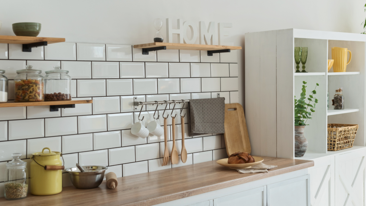 Interior Designer Shares Top Pros and Cons of Open Shelving Dengarden