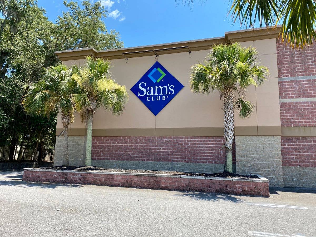 Is Sam's Club Open on Thanksgiving? 2025 Holiday Hours - Dengarden