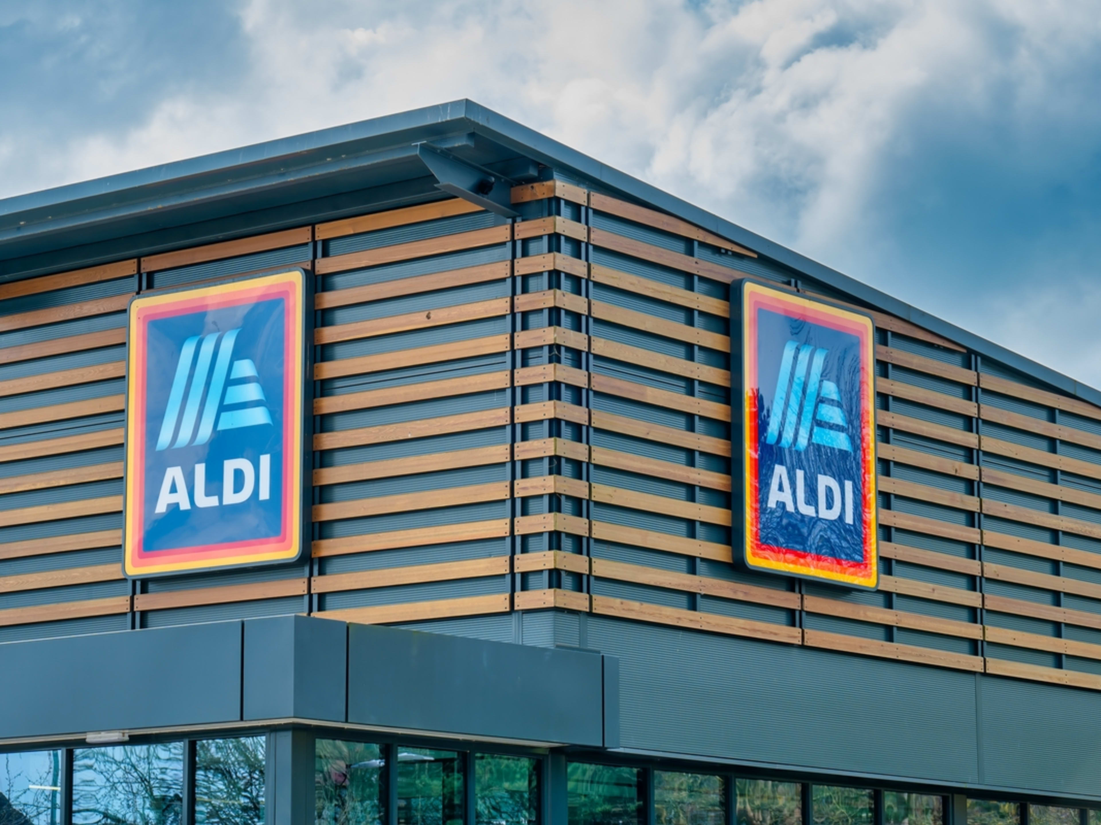 ALDI Just Dropped Their New Valentine's Decor And It's Guaranteed to