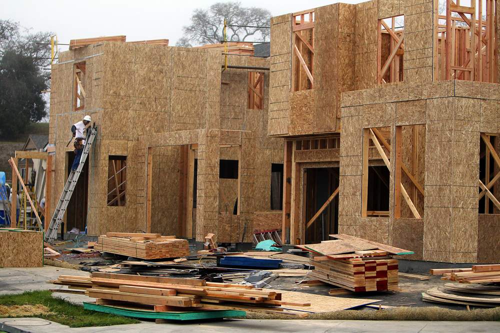 Why are Houses in the U S Made of Wood And Bricks: Explained