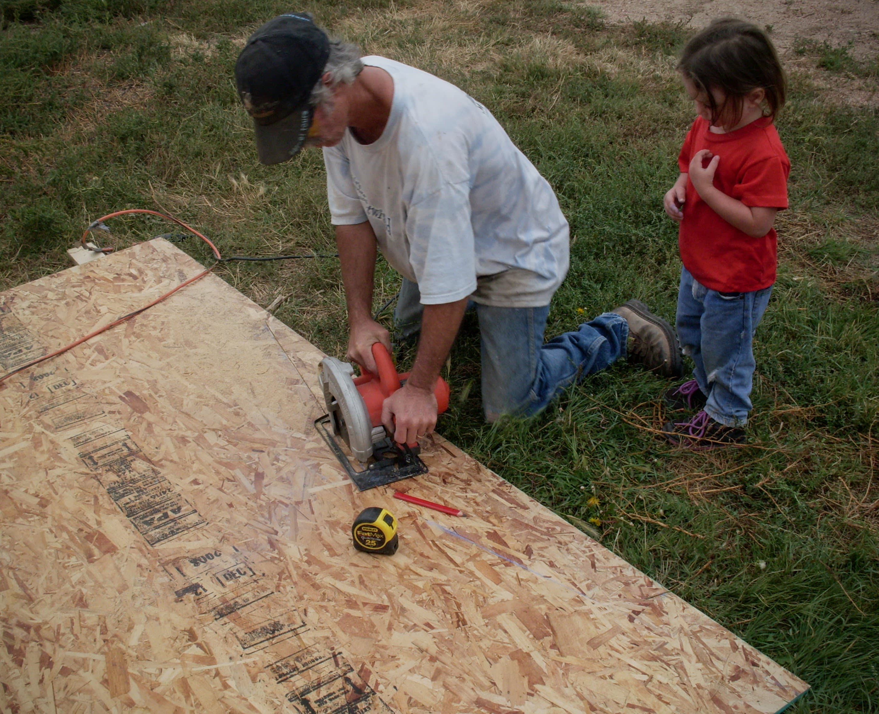 How to Fix a Sagging Barn Roof: Illustrated Guide - Dengarden