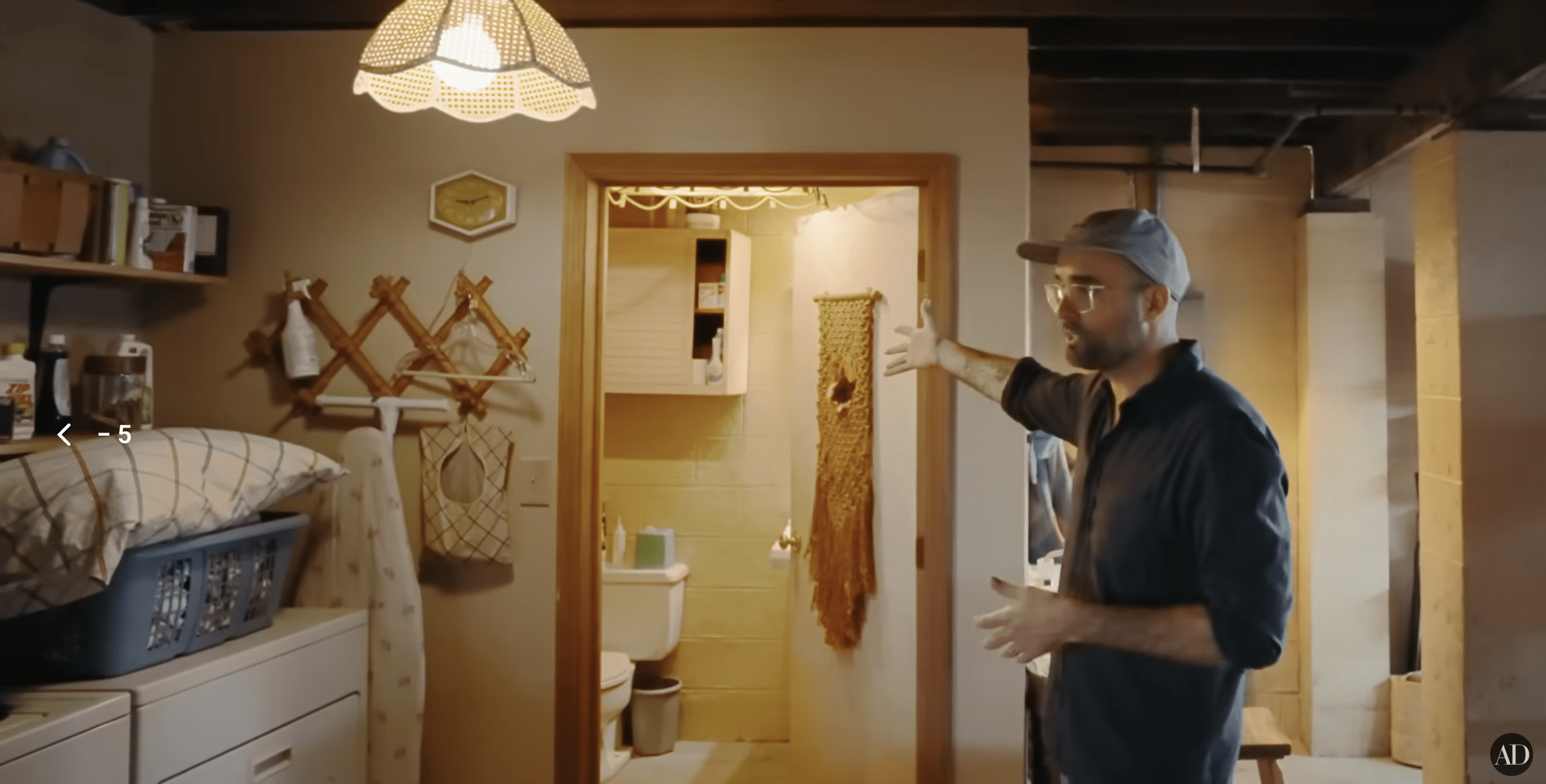 Stranger Things' Production Designer Gives Tour of Two of the Show's Sets -  Dengarden