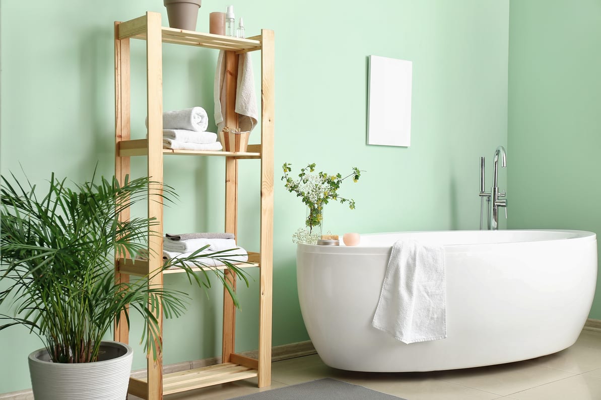 Bathroom Makeover Embraces Cottagecore-Inspired Style for Spring ...